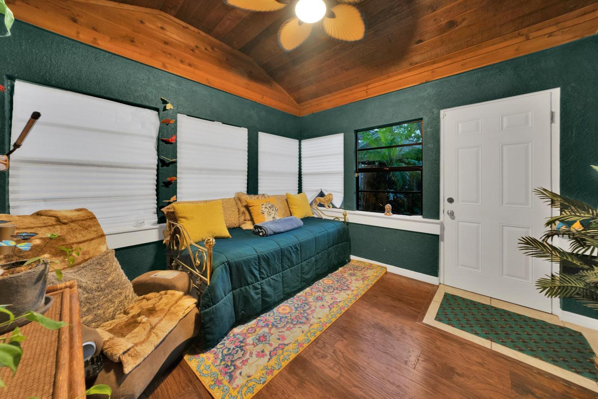 Zen Jungle House By Busch Gardens Sleeps 12 With Outdoor Games & Detached Play Space! Tampa Exterior photo